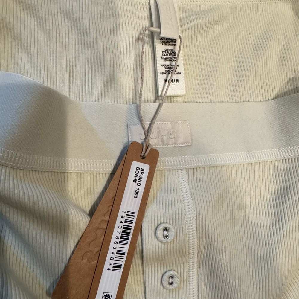 SKIMS Cream Pajama Shorts - Picture 3 of 4